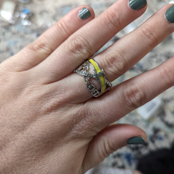 5/$20 Paparazzi The Color Guard Yellow Ring